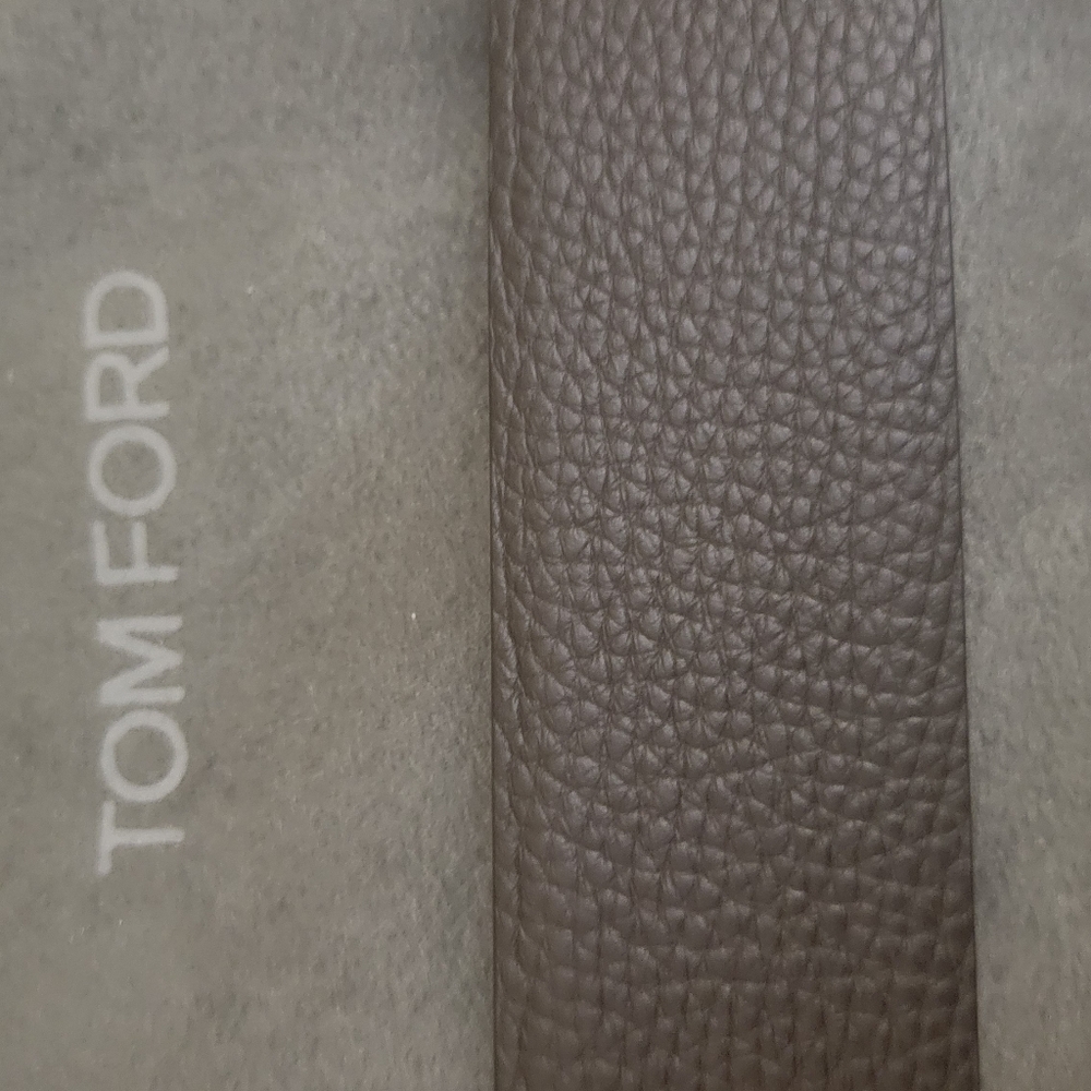 Tom Ford "T" Logo Grained Black/Brown Leather Belt Size 80/ Small - Picture 5 of 9